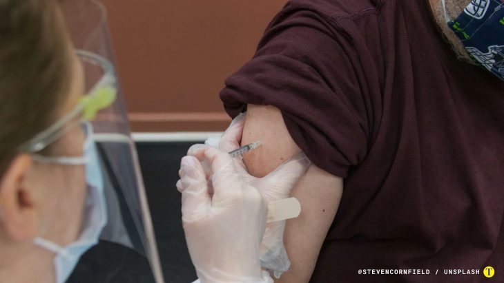 En Catia realizan jornada de vacunación sin carnet de la patria